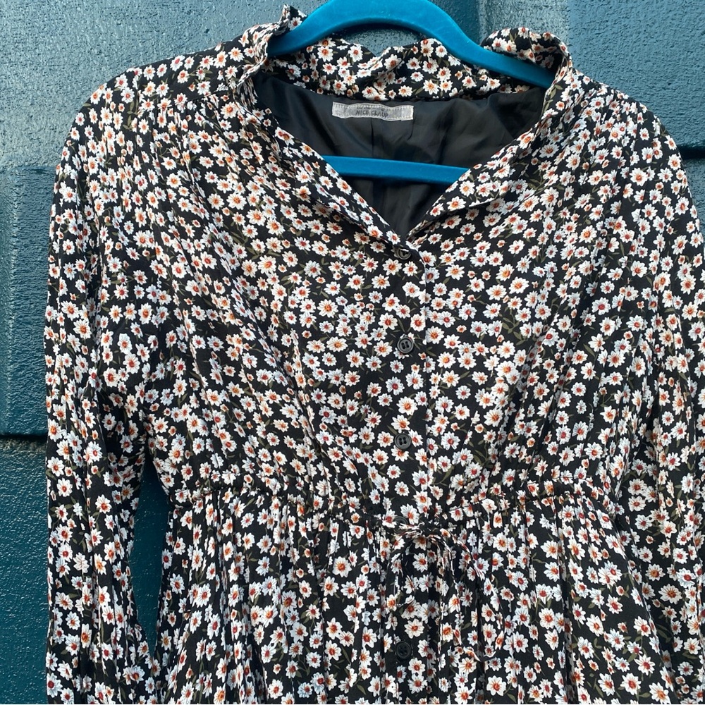 One After Another NICE CLAUP ditsy print floral long sleeve button down dress